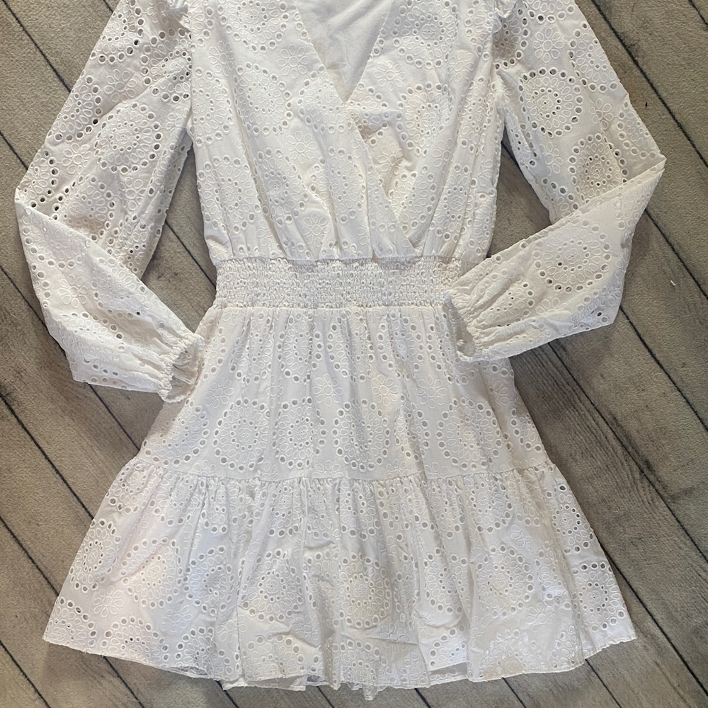 Lilly Pulitzer Taviana Long Sleeve Eyelet Dress, Sz. 12, White, EUC! - Picture 2 of 7